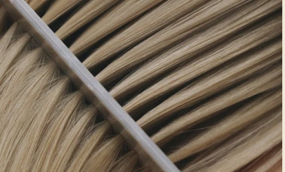 Світло-русявий відтінок волосся