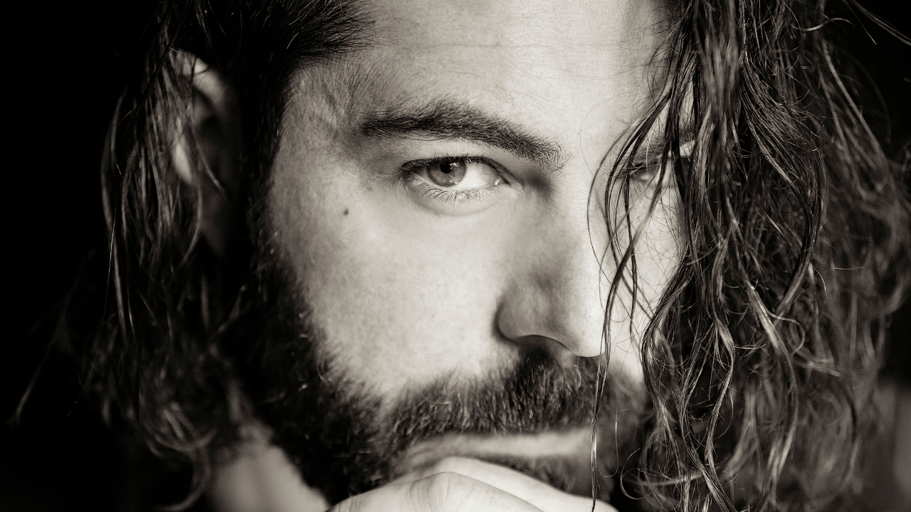 Чоловіча укладка на довге волосся